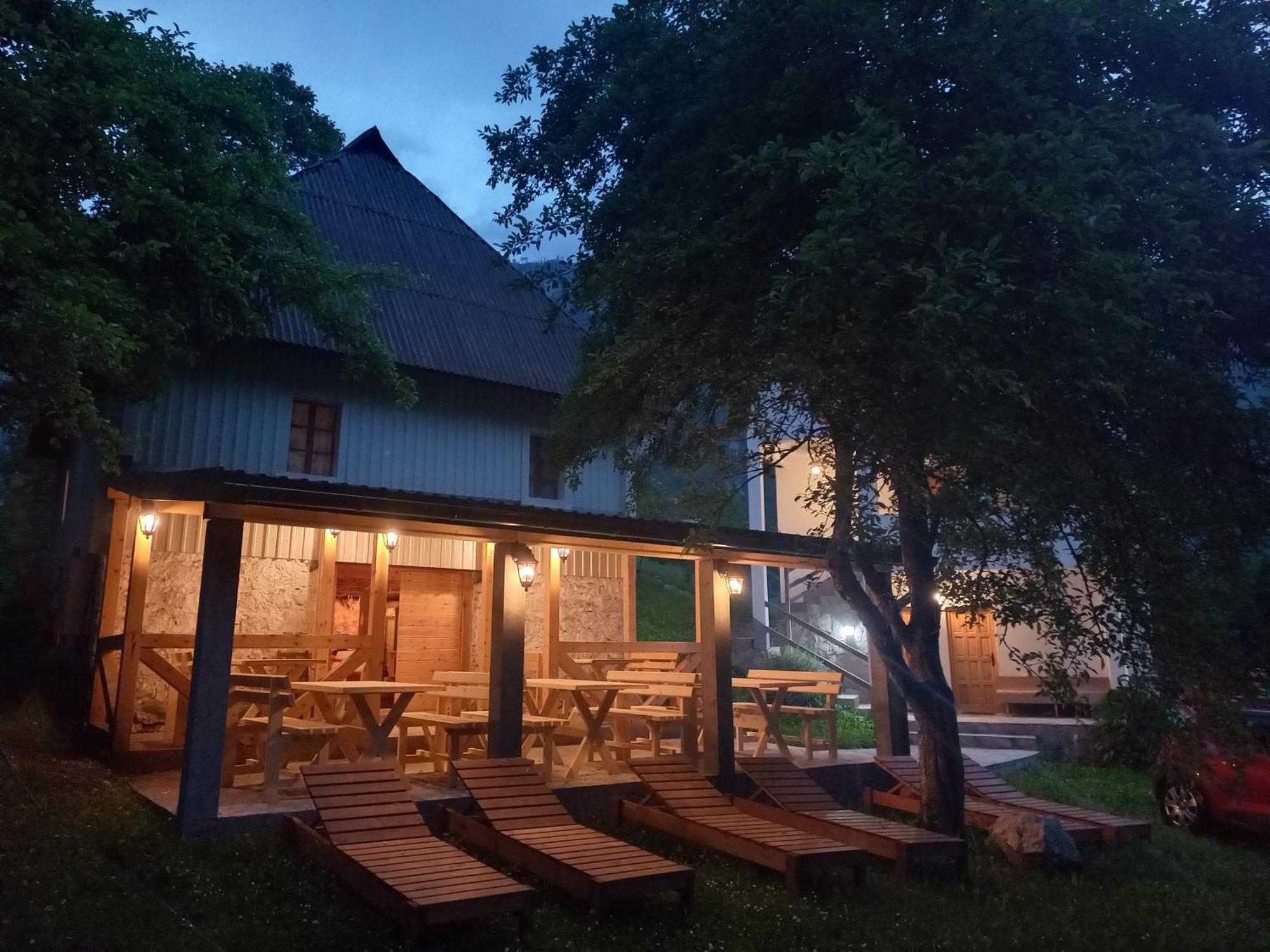 Vila Montana Dobrilovina Bagian luar foto