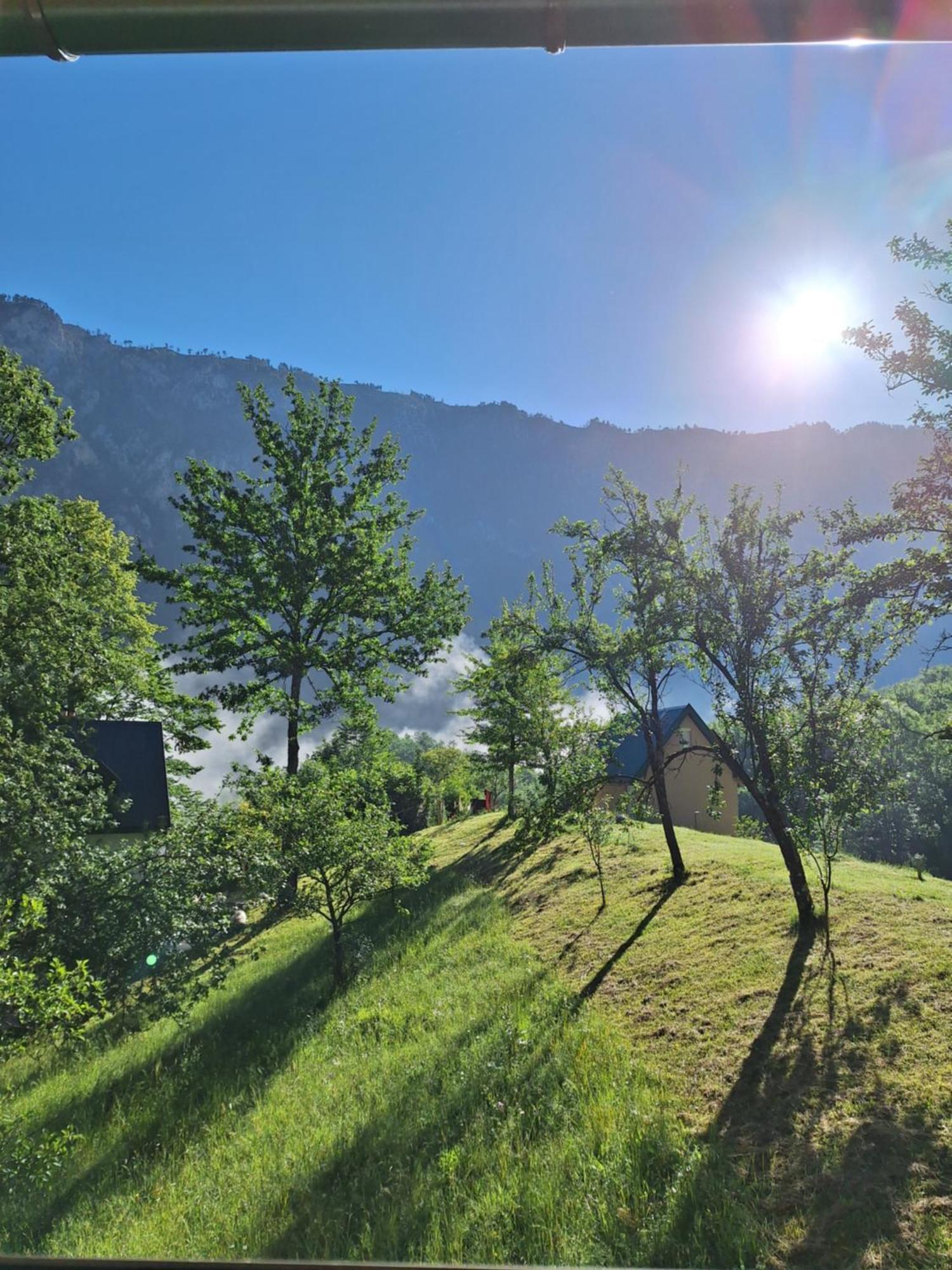 Vila Montana Dobrilovina Bagian luar foto