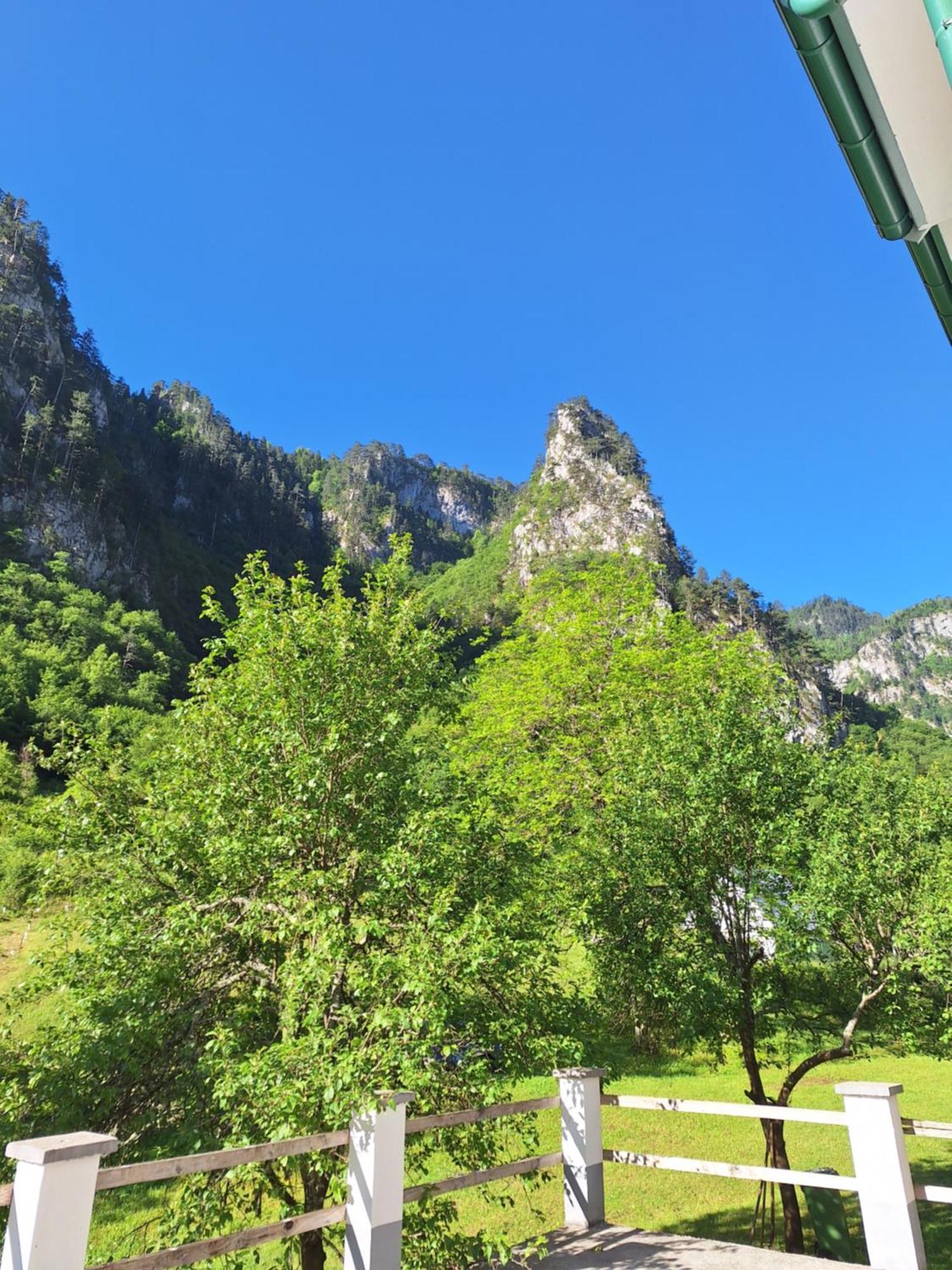 Vila Montana Dobrilovina Bagian luar foto
