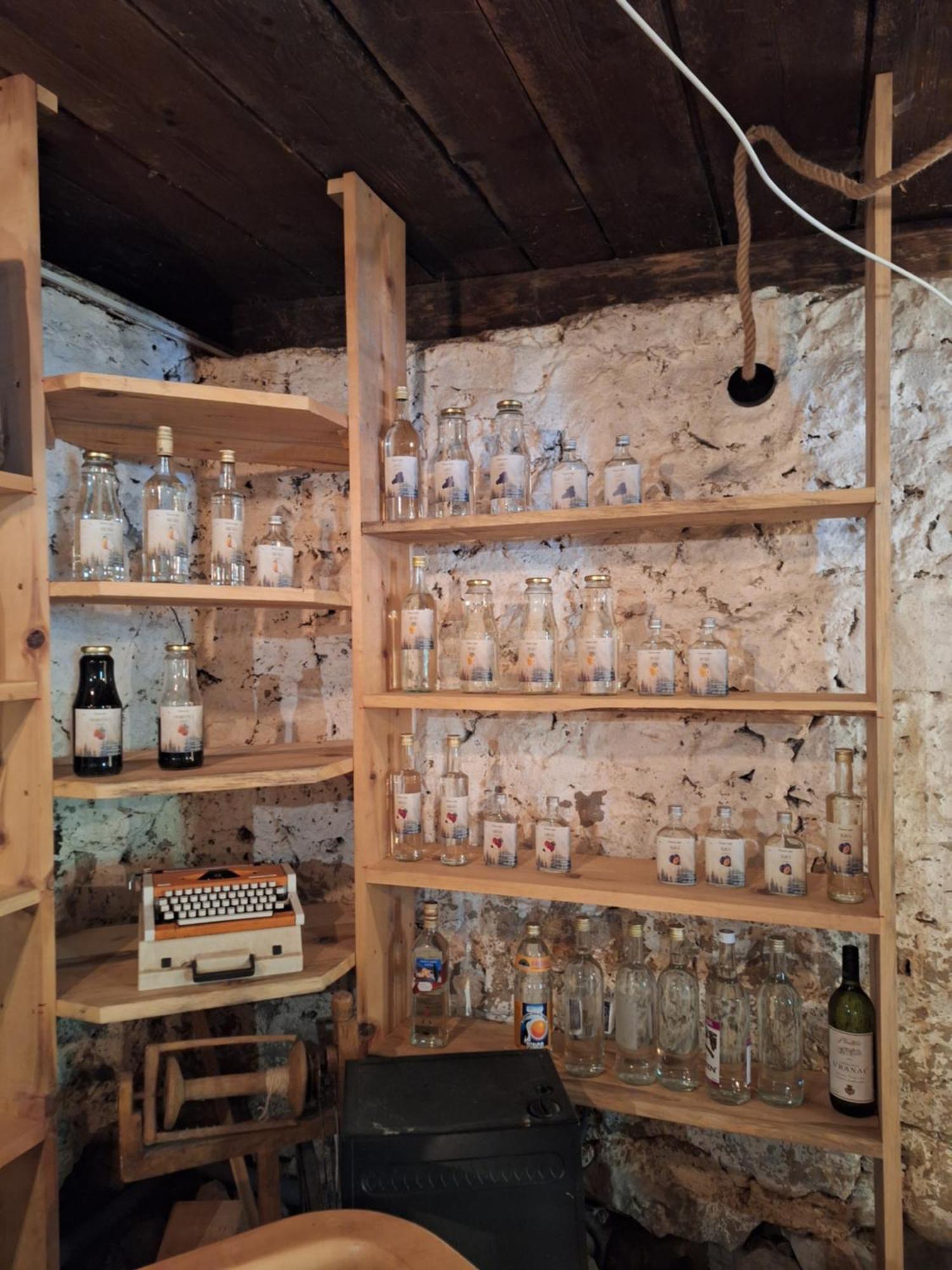 Vila Montana Dobrilovina Bagian luar foto